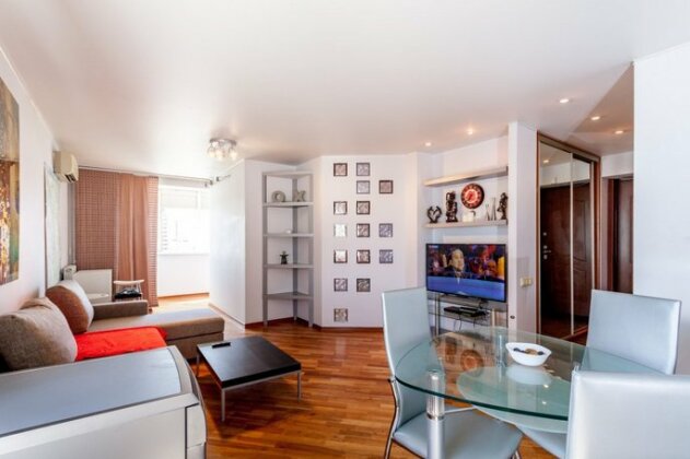 2-Rooms Nice Apartment At Suharevskaya - Photo4