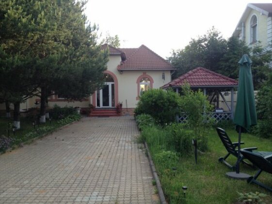 3 Bedroom Beautiful House In Moscow Guest House - Photo2