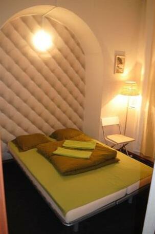 A La Russ Hotel Hostel - Photo2