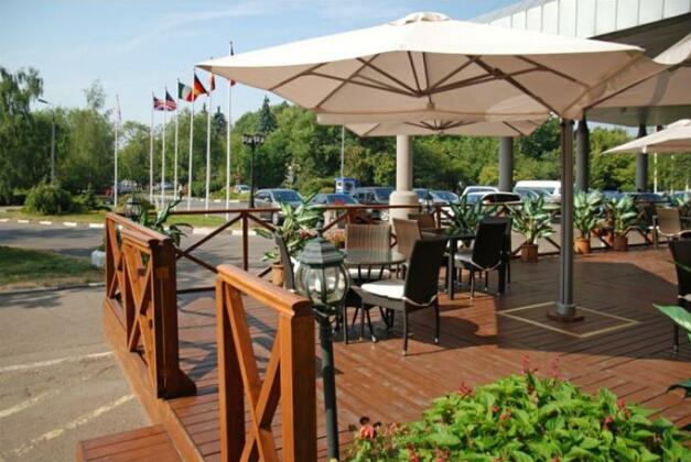 Aerostar Hotel - Photo2