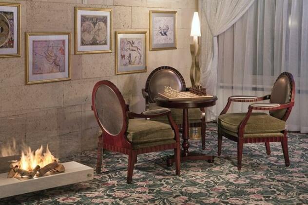 Aerostar Hotel - Photo3