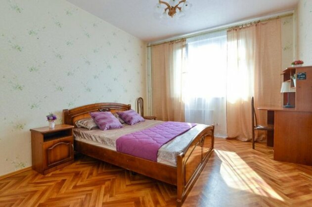 Apartamienty na Azovskoi 9k2 - Photo2
