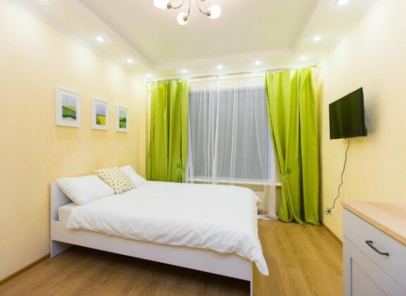 Apartment on Vertolyotnaya 4
