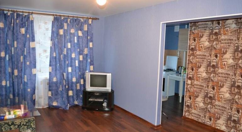 Apartments on Denisovsky Pereulok - Photo2