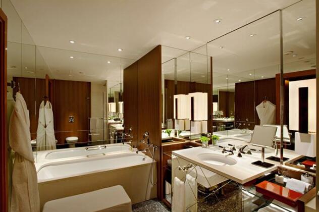 Ararat Park Hyatt - Photo4