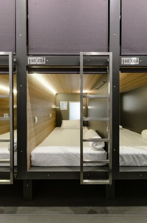 Capsule Hotel Capsula - Photo3