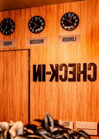 Check-In Center - Photo3