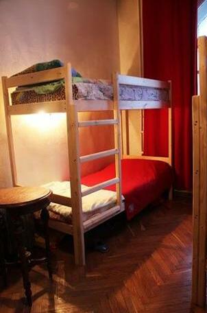 Chivas Hostel - Photo4
