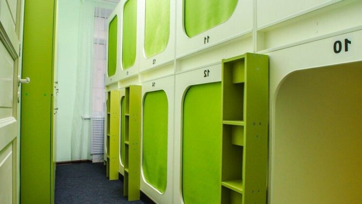 Cube Capsule Rooms - Photo2