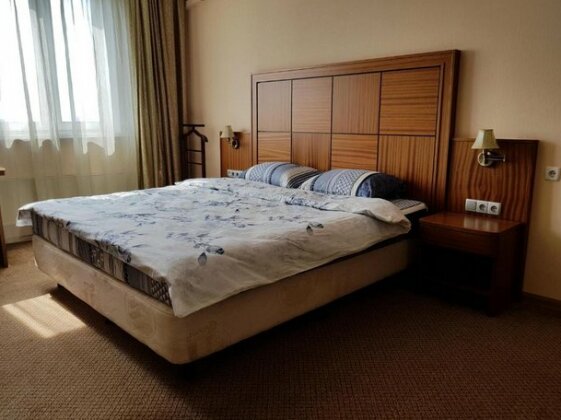Deluxe Apartment on Severnoe Chertanovo