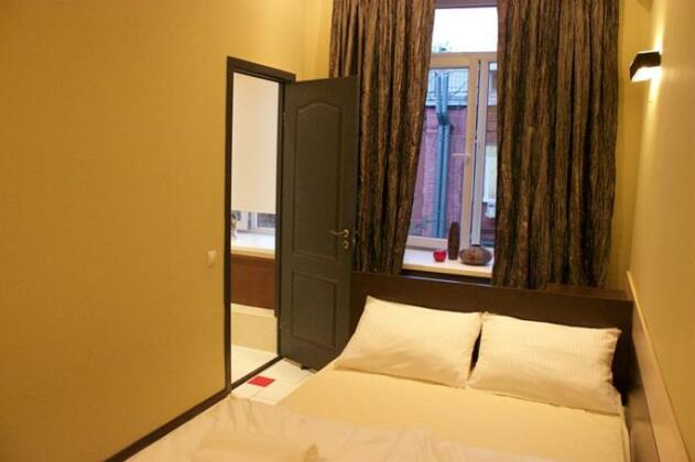 DOORS Mini-hotel - Photo4