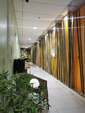 Ecoliner Hotel - Photo4