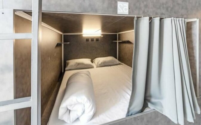 GetCapsule Hostel - Photo5