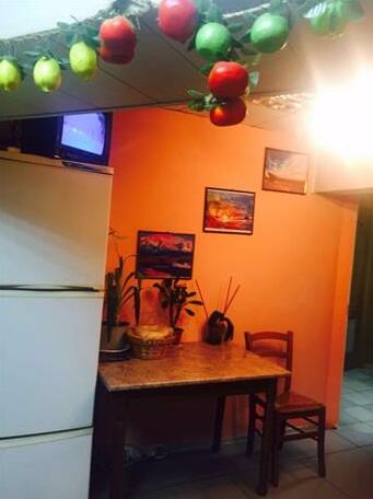 Gnezdo Mira Hostel - Photo2