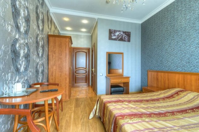 Green Wood Apartments - Photo4