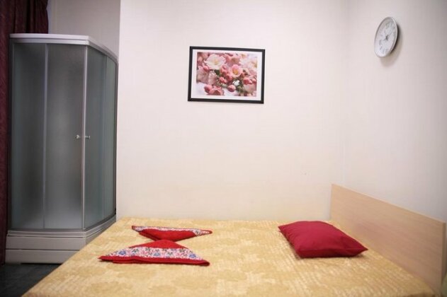 Home Slava White - Photo3