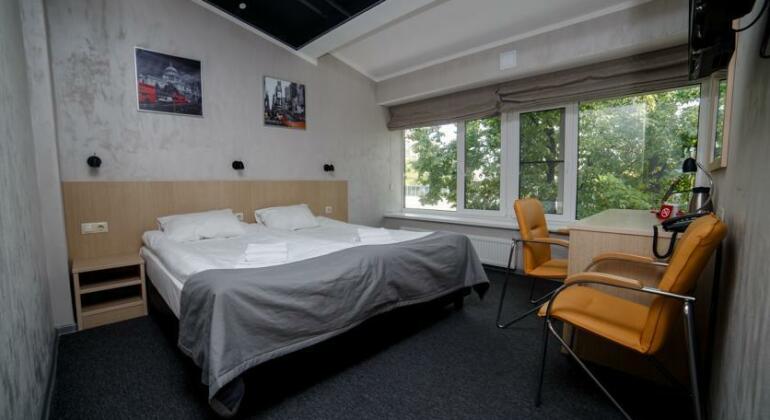 Hotel Kristinn - Photo4