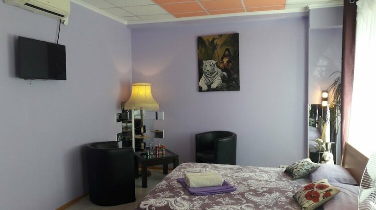 Hotel Uyut Moscow - Photo2