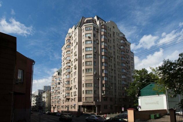 Lux Apartments Gilyarovskogo 4