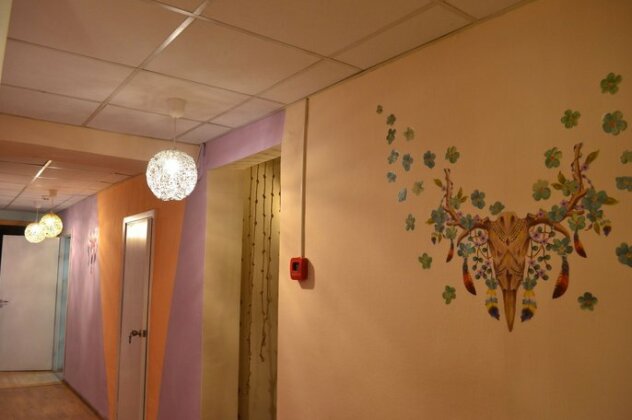 MayneReid - Hostel - Photo3