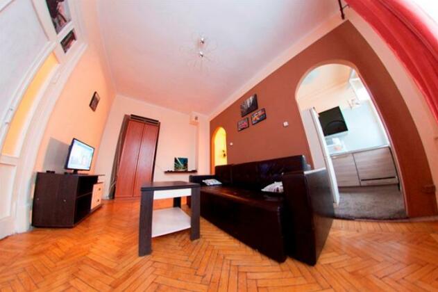 Midnight Apartments - Photo4