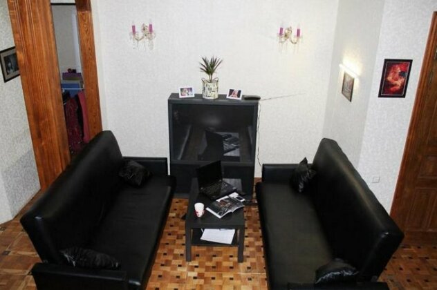 Mini Hotel Apple - Photo2