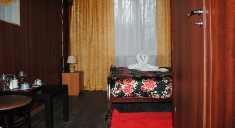 Mini-Hotel B T I - Photo3