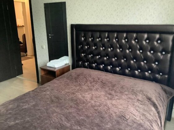 Mini Hotel on Proletarskiy 1 - Photo3