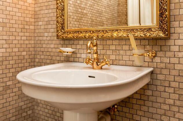 Petroff Palace Hotel - Photo4
