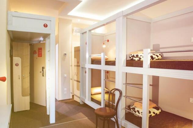 Privet Hostel - Photo4