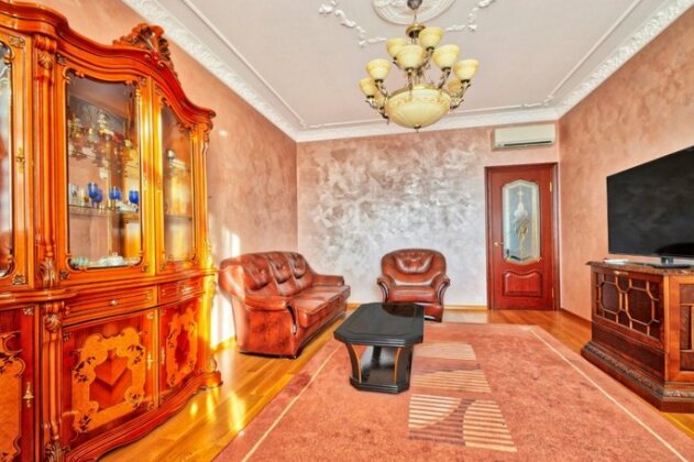 Queen Palace Apartments - Photo3