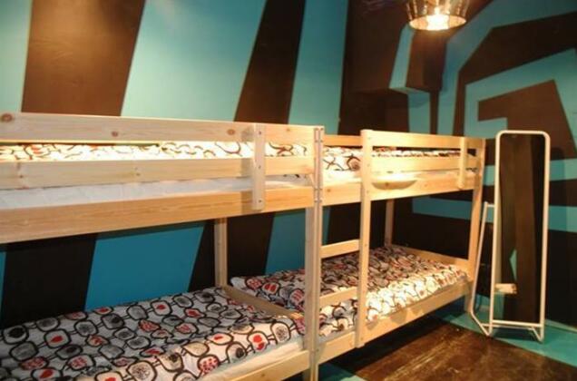Re forma Art Hostel