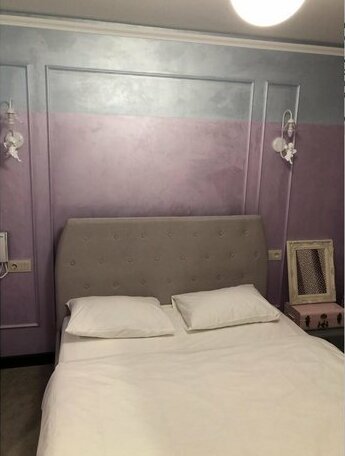 Simple Rooms