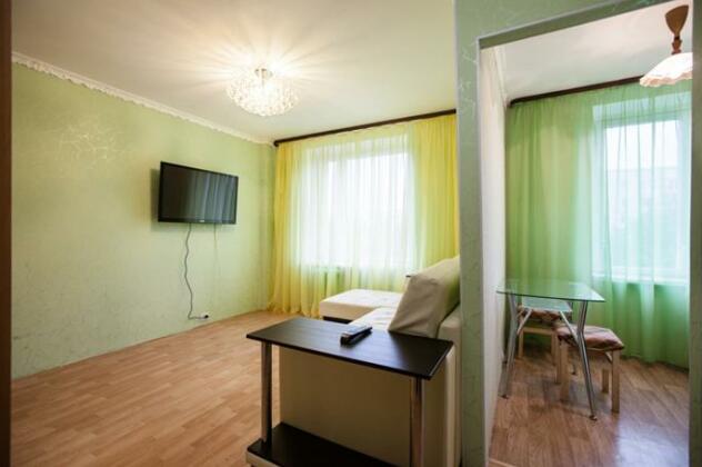 Standard Brusnika Apartment on Eniseyskaya - Photo2