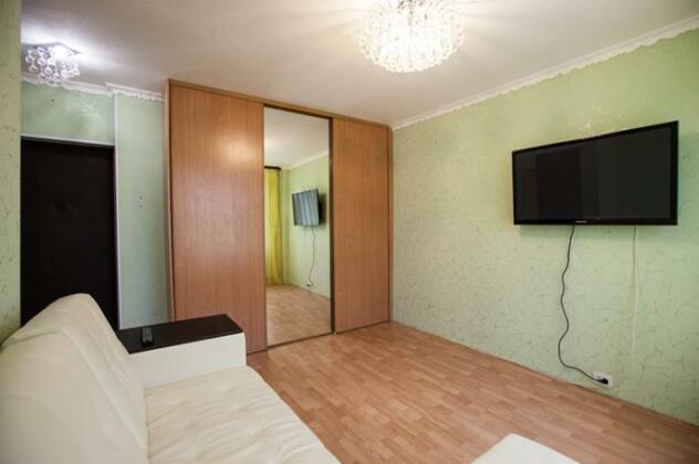 Standard Brusnika Apartment on Eniseyskaya - Photo5