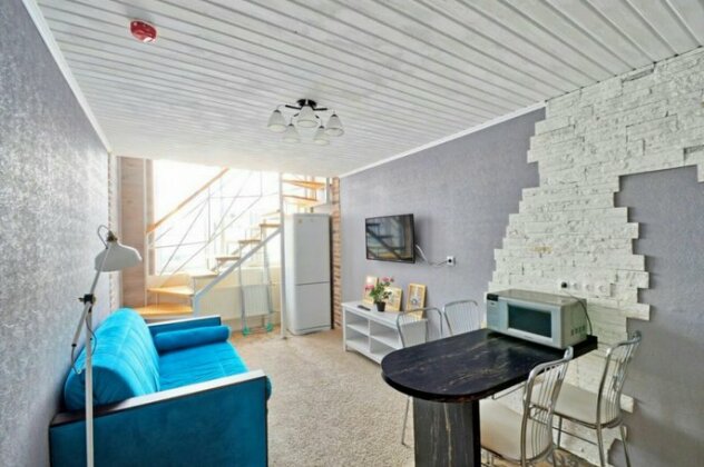 Two-Storey Blue River Apartments - Photo2