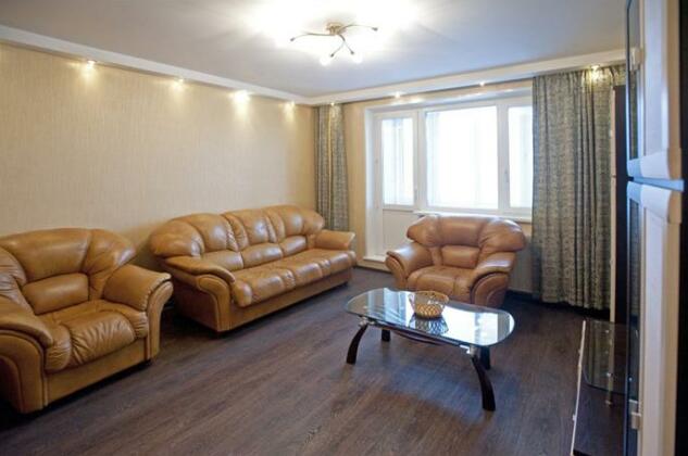 U Metro Ploschad Ilicha Apartaments - Photo3