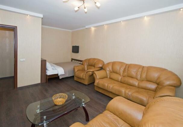 U Metro Ploschad Ilicha Apartaments - Photo4