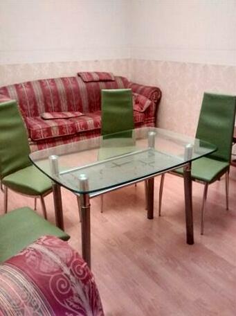 Vudoma Na Zemlyanom Valu Apartments - Photo4