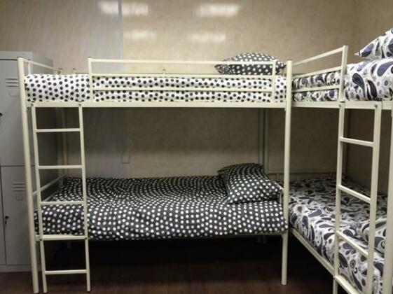 Weekend Rooms and Hostel - Photo5