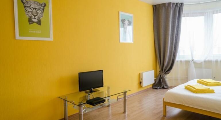 Yellow Rooms on Podmoskovny Boulevard - Photo4
