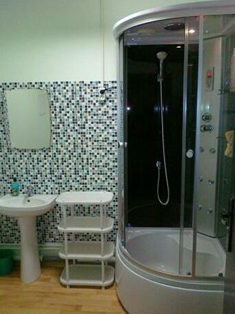 S Druzyami Hostel - Photo5