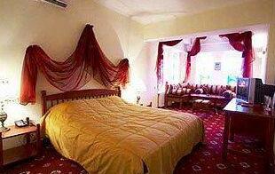 Pyramid Hotel - Photo2