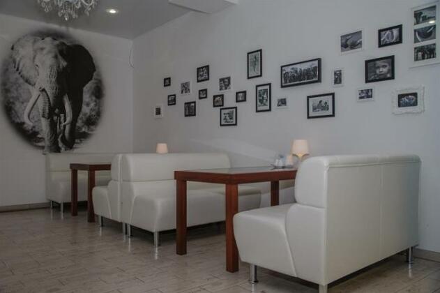 Alex Home Guest House - Photo3