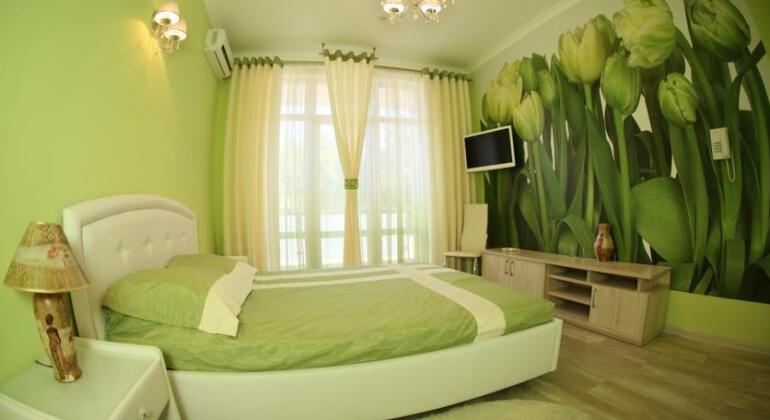 Meridian-Yug Hotel - Photo2