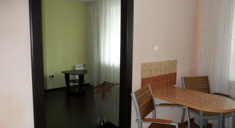 Apartment Semyi Shamshinykh 69a - Photo5