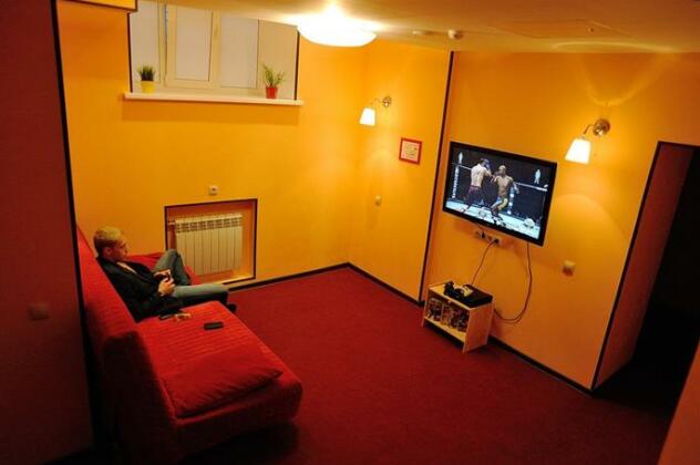 Fine O'Clock Hostel - Photo5
