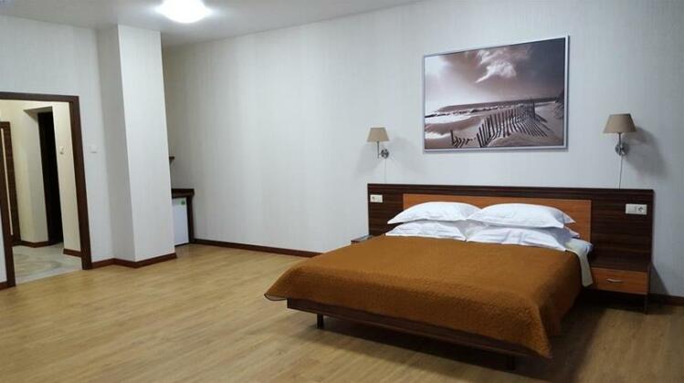 Mini Hotel August - Photo2