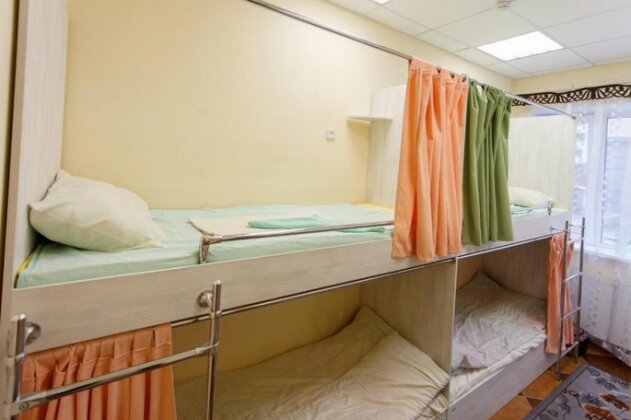 Re Hostel
