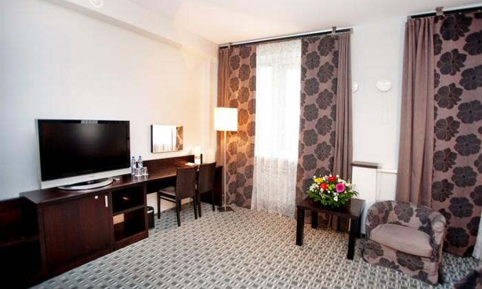 Skyport Hotel - Photo3